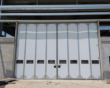 祁縣泰立鋼結構有限公司——工業(yè)折疊門